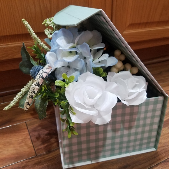 Trunk floral.  Let's stay home! (2 for $60) - Picture 5 of 5